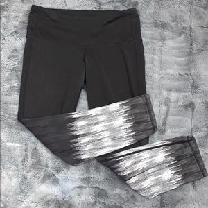 Athleta 3/4 Leggings with fade design!!!